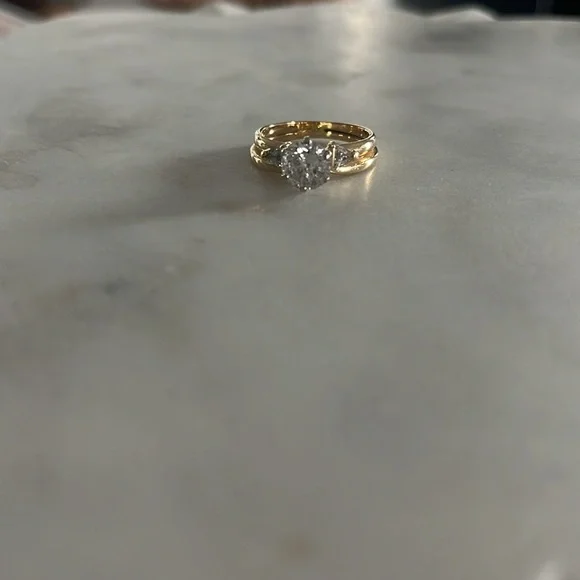 COPY - Engagement/wedding ring size 5 - Picture 5 of 7
